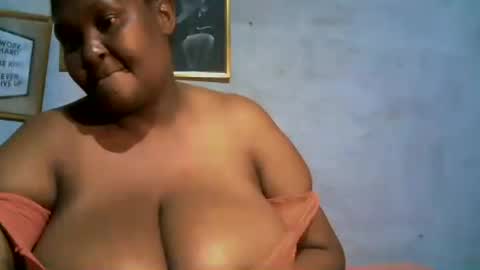 Snapshot of lovebesty chatting on July 3, 2026, 5:41 pm lovebesty online show from July 3, 2026, 5:41 pm