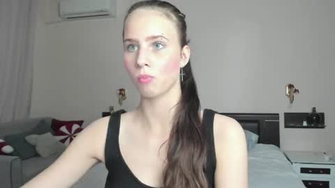 Elisabette online show from June 9, 2026, 2:39 pm