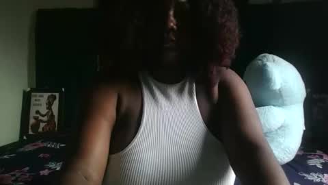 Snapshot of lovecumsluttie chatting on November 9, 2025, 7:28 am mila online show from November 9, 2025, 7:28 am