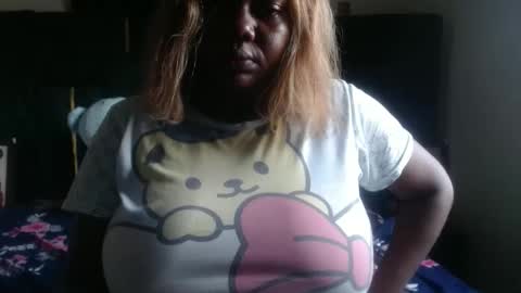 Snapshot of lovecumsluttie chatting on November 11, 2025, 6:46 am mila online show from November 11, 2025, 6:46 am