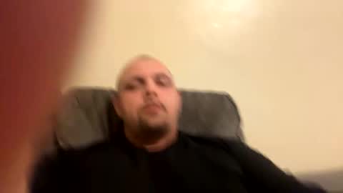 Snapshot of lovecurve_ chatting on November 28, 2025, 2:42 pm lovecurve_ online show from November 28, 2025, 2:42 pm