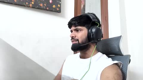 Snapshot of lovehairyindian chatting on May 8, 2026, 10:59 pm Indian hairy online show from May 8, 2026, 10:59 pm