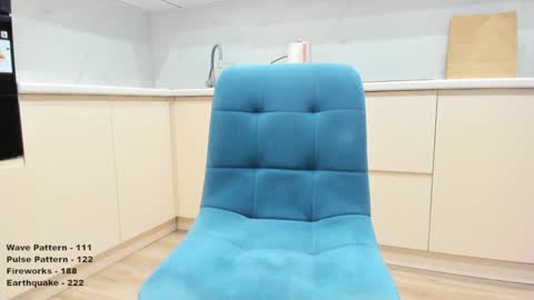 Snapshot of lovehearts_girl chatting on January 25, 2025, 11:02 am Kate Kim online show from January 25, 2025, 11:02 am