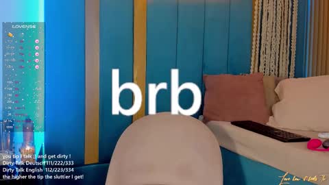 Snapshot of lovehowitfeelstv chatting on November 22, 2025, 11:04 pm Sarah Schmidt Boyfriend online show from November 22, 2025, 11:04 pm