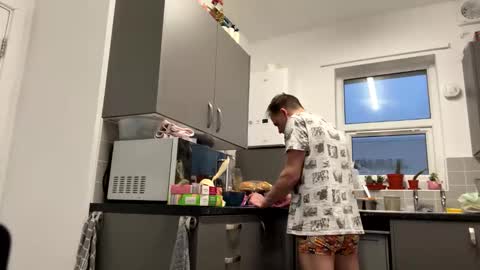 Snapshot of loveit23456 chatting on February 19, 2026, 5:42 pm getnaked123 online show from February 19, 2026, 5:42 pm