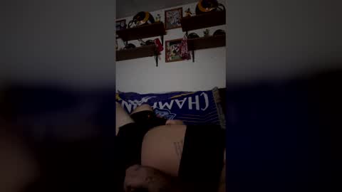 lovelacejustin50 online show from December 16, 2025, 6:07 am