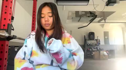 Snapshot of lovellly_ chatting on January 17, 2025, 8:11 pm Love online show from January 17, 2025, 8:11 pm