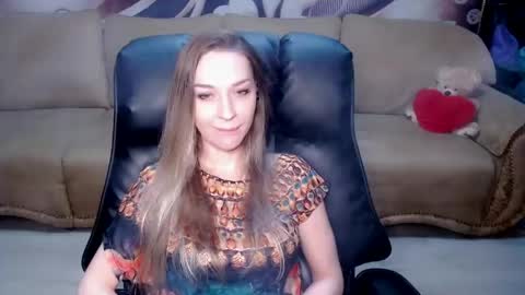 Snapshot of lovellymalina chatting on June 9, 2026, 1:56 pm private open online show from June 9, 2026, 1:56 pm