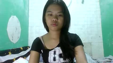 lovellypussy4u online show from February 19, 2026, 7:59 am