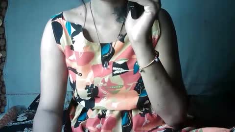 Snapshot of lovely_bhabhai chatting on June 1, 2026, 10:06 am Indian Queen online show from June 1, 2026, 10:06 am