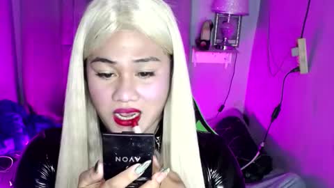 lovely_coleen online show from September 28, 2025, 5:18 pm