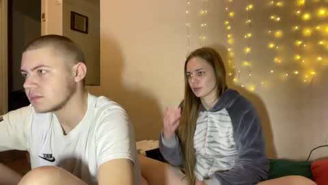 Snapshot of lovely_couple00 chatting on March 25, 2026, 10:38 pm lovely_couple00 online show from March 25, 2026, 10:38 pm