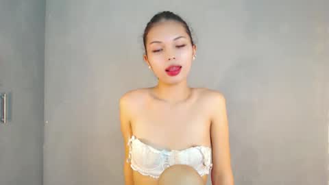 Snapshot of lovely_darlingx chatting on June 11, 2026, 2:00 am Precious . online show from June 11, 2026, 2:00 am