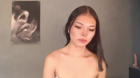 Snapshot of lovely_darlingx chatting on June 19, 2026, 12:48 am Precious . online show from June 19, 2026, 12:48 am