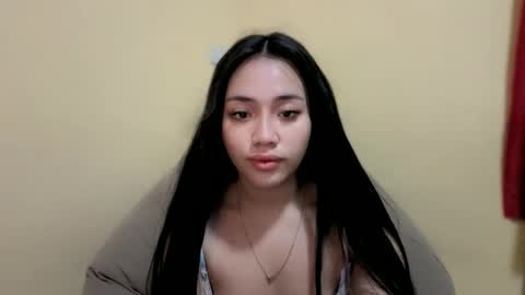 Snapshot of lovely_leah23 chatting on September 21, 2025, 8:49 am lovely_leah23 online show from September 21, 2025, 8:49 am