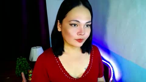 lovely_mara69x online show from November 9, 2025, 12:14 pm