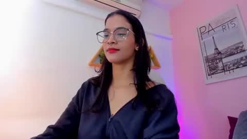 Snapshot of lovely_oliviaa chatting on June 15, 2026, 12:07 pm Olivia online show from June 15, 2026, 12:07 pm