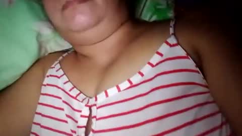 lovely_orchid online show from December 6, 2024, 12:38 pm