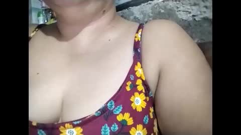 Snapshot of lovely_orchid chatting on November 28, 2025, 11:35 am lovely_orchid online show from November 28, 2025, 11:35 am