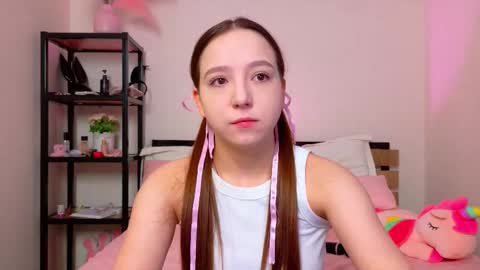 Lolly online show from September 12, 2025, 1:28 am