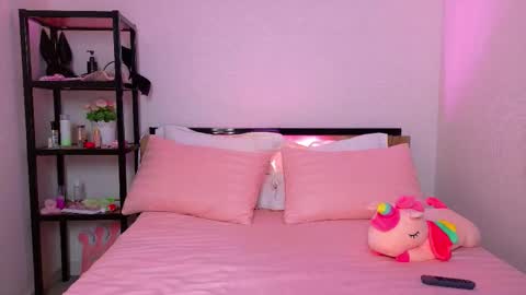 Lolly online show from October 13, 2025, 1:27 am