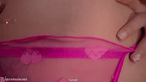 Snapshot of lovely_queens chatting on February 7, 2026, 9:29 pm online show from February 7, 2026, 9:29 pm