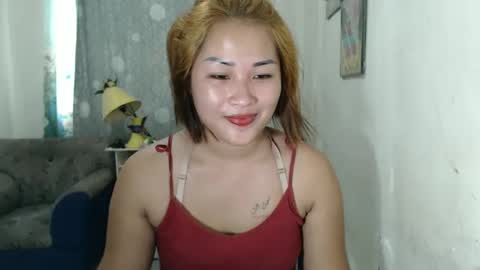 Snapshot of lovely_singlemom chatting on December 30, 2024, 2:31 am ask me dear online show from December 30, 2024, 2:31 am