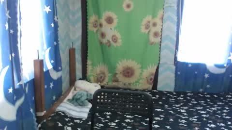 Snapshot of lovely_singlemom chatting on October 5, 2025, 1:59 am ask me dear online show from October 5, 2025, 1:59 am