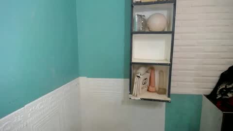 Thea  online show from February 3, 2026, 4:21 am