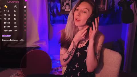Snapshot of lovelylittlelucyy chatting on December 2, 2024, 1:03 am lovelylittlelucyy online show from December 2, 2024, 1:03 am