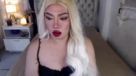 Snapshot of lovelymarie69 chatting on January 12, 2025, 8:03 pm Rebeca online show from January 12, 2025, 8:03 pm