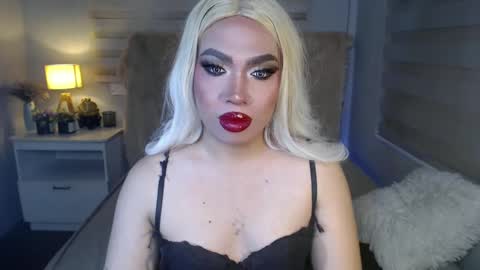 Snapshot of lovelymarie69 chatting on March 6, 2025, 8:48 pm Rebeca online show from March 6, 2025, 8:48 pm