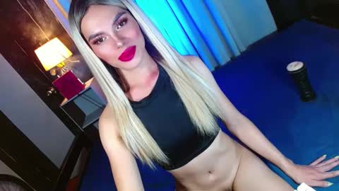 Snapshot of lovelymiss_shyna11 chatting on March 4, 2025, 11:08 am lovelymiss_shyna11 online show from March 4, 2025, 11:08 am