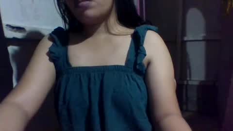 Snapshot of lovelymocha27 chatting on February 21, 2025, 11:44 am lovelymocha27s online show from February 21, 2025, 11:44 am