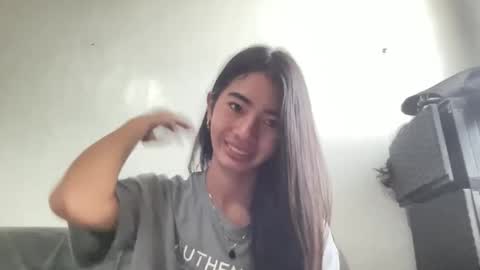 Snapshot of lovelyours_kishia chatting on April 15, 2026, 1:34 am lovelyours_kishia online show from April 15, 2026, 1:34 am