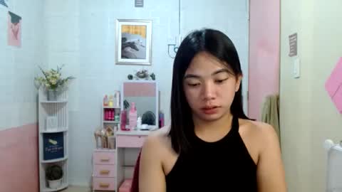 lovelypetitebigcock online show from February 18, 2026, 4:14 pm