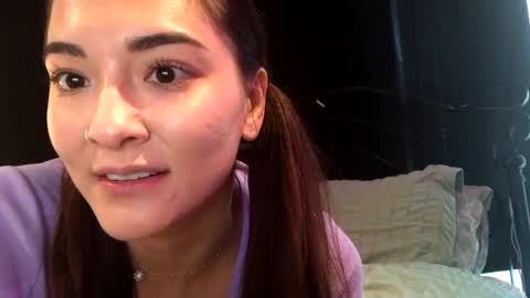 Snapshot of lovelyqueenaria chatting on January 1, 2025, 8:37 pm Queen Aria online show from January 1, 2025, 8:37 pm