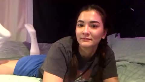 Snapshot of lovelyqueenaria chatting on January 3, 2025, 12:00 am Queen Aria online show from January 3, 2025, 12:00 am