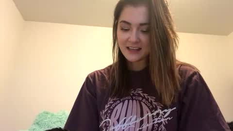 Snapshot of lovelyqueenaria chatting on October 30, 2025, 7:58 pm Queen Aria online show from October 30, 2025, 7:58 pm