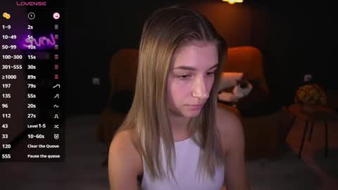 Snapshot of lovelyspacee chatting on November 13, 2025, 1:21 pm Anna online show from November 13, 2025, 1:21 pm