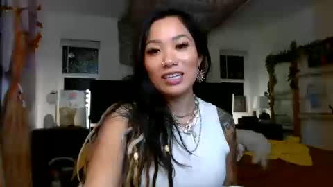 Snapshot of lovelyxmacii chatting on October 12, 2025, 4:55 am lovelyxmacii online show from October 12, 2025, 4:55 am