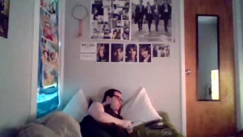 Snapshot of lovememadly_ chatting on July 26, 2026, 1:07 pm Nick online show from July 26, 2026, 1:07 pm