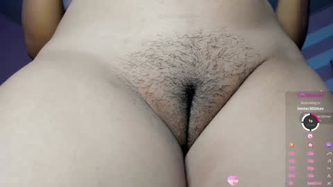 Snapshot of lovequinnn chatting on December 9, 2024, 12:34 am Love online show from December 9, 2024, 12:34 am