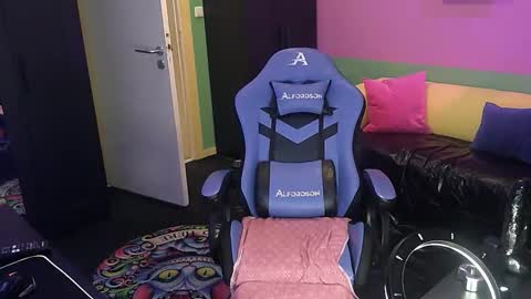 LoverBoy89HH online show from September 23, 2025, 10:24 pm