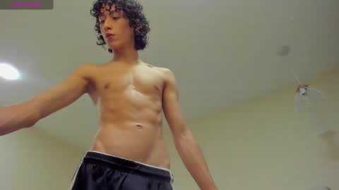 Snapshot of loverboy8_ chatting on December 29, 2024, 6:14 am loverboy8_ online show from December 29, 2024, 6:14 am