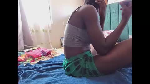 Snapshot of lovergirl2003 chatting on January 24, 2025, 12:41 pm Kate online show from January 24, 2025, 12:41 pm