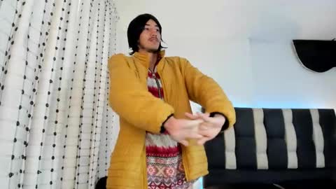 loverisu online show from January 12, 2026, 7:08 pm