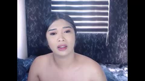loverph15 online show from May 6, 2026, 7:02 am
