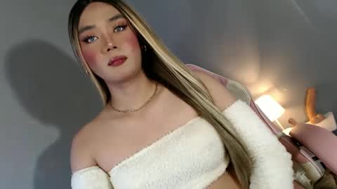 Snapshot of lovers_moon22 chatting on January 22, 2025, 10:05 pm lovers moon22 online show from January 22, 2025, 10:05 pm