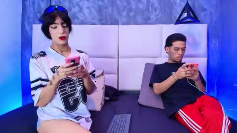 sofia and bryan online show from December 13, 2025, 10:59 pm